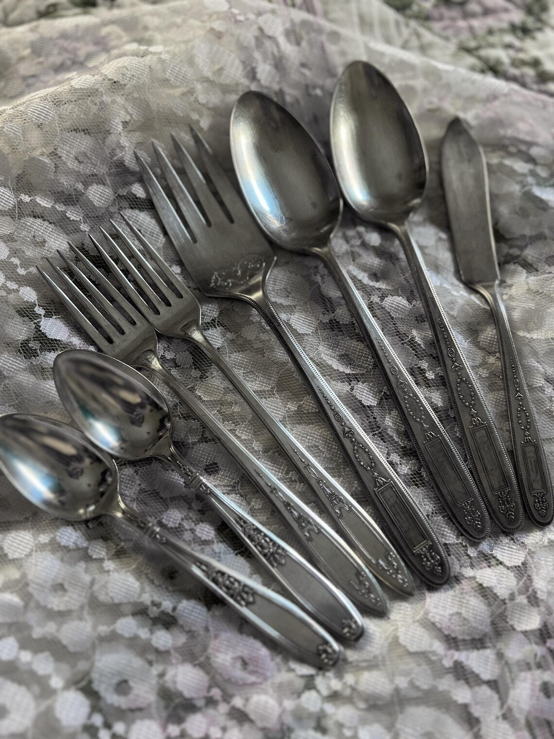 Curated Antique Silverplate Flatware Set – Grosvenor, Oneida, 1847 Rogers Bros – Art Deco & Edwardian Eclectic Tableware (7 pcs)