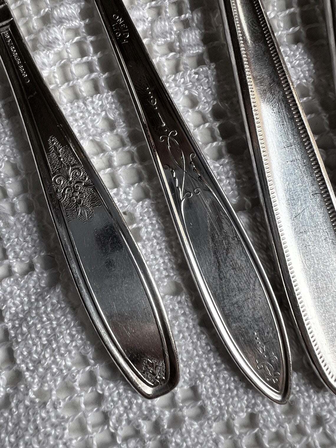Curated Antique Silverplate Flatware Set – Grosvenor, Oneida, 1847 Rogers Bros – Art Deco & Edwardian Eclectic Tableware (7 pcs)